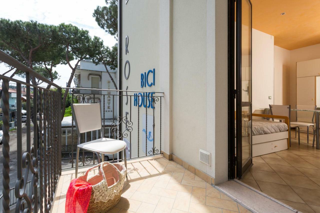Residenza Le Rose Bici House Cattolica